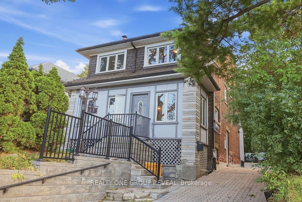 83 Lawrence Avenue E, Toronto, ON M4N 1S5 – photo 2