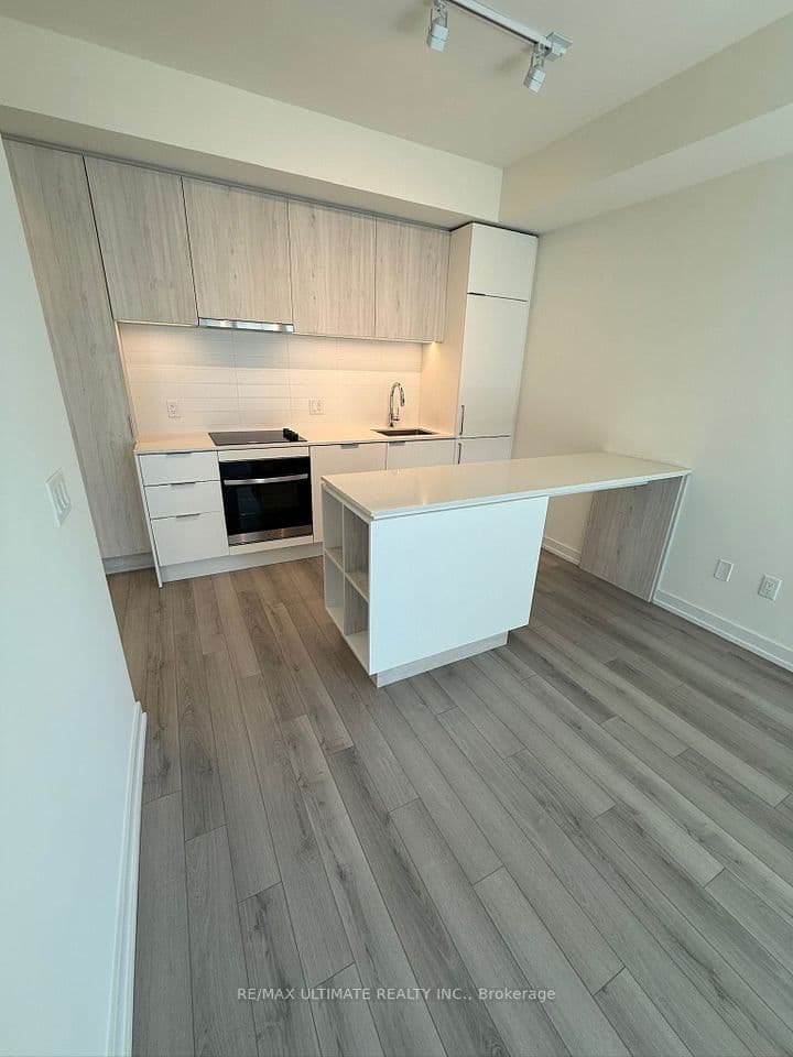 89 Church Street 2501, Toronto, ON M9N 1N4 – main photo