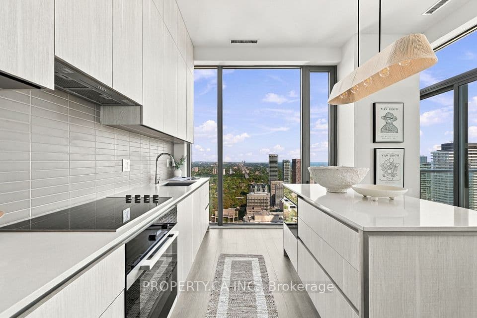 8 Cumberland Street 5104, Toronto, ON M4W 0B6 – photo 3
