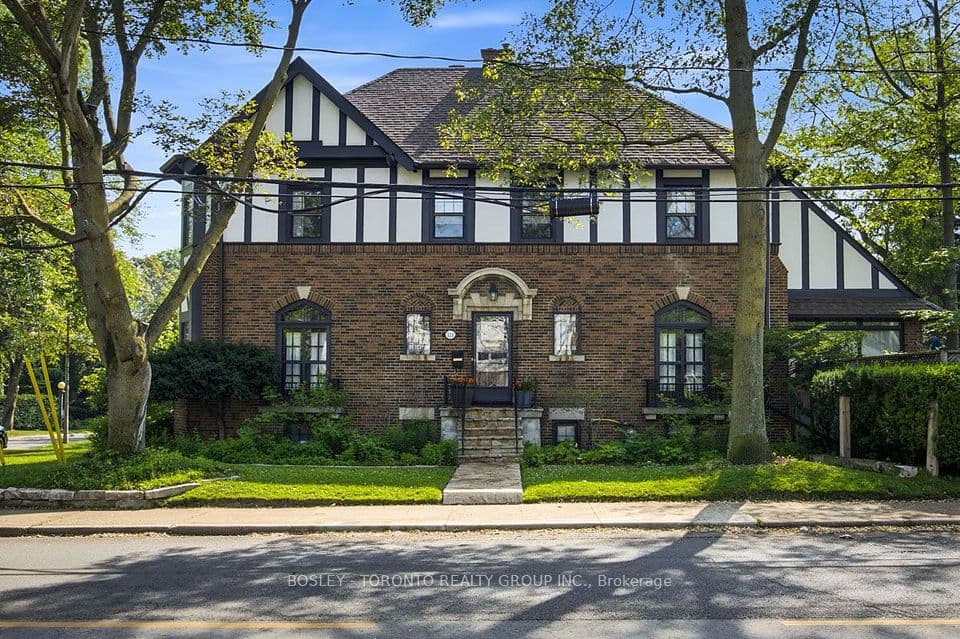 111 Welland Avenue, Toronto, ON M4T 2J3 – main photo