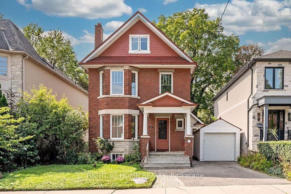 32 Belcourt Road, Toronto, ON M4S 2T9 – main photo