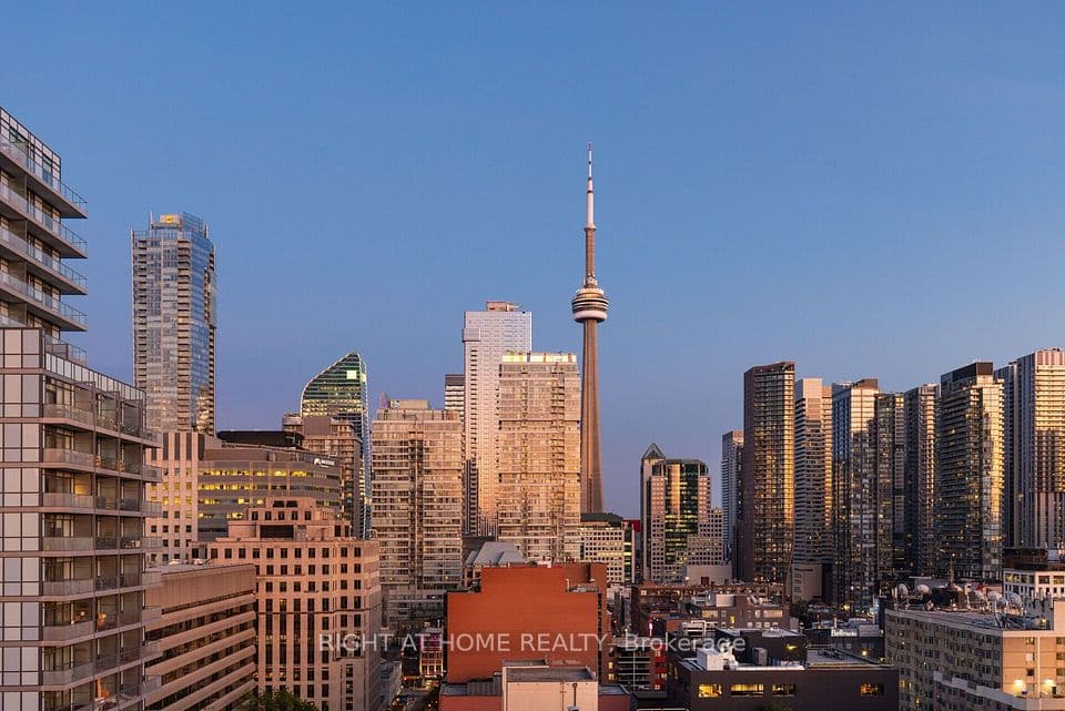 96 St Patrick Street PH8, Toronto, ON M5T 1V2 – photo 2
