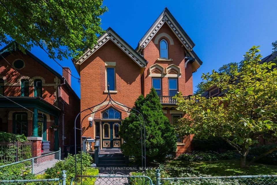 21 Rose Avenue, Toronto, ON M4X 1N7 – main photo