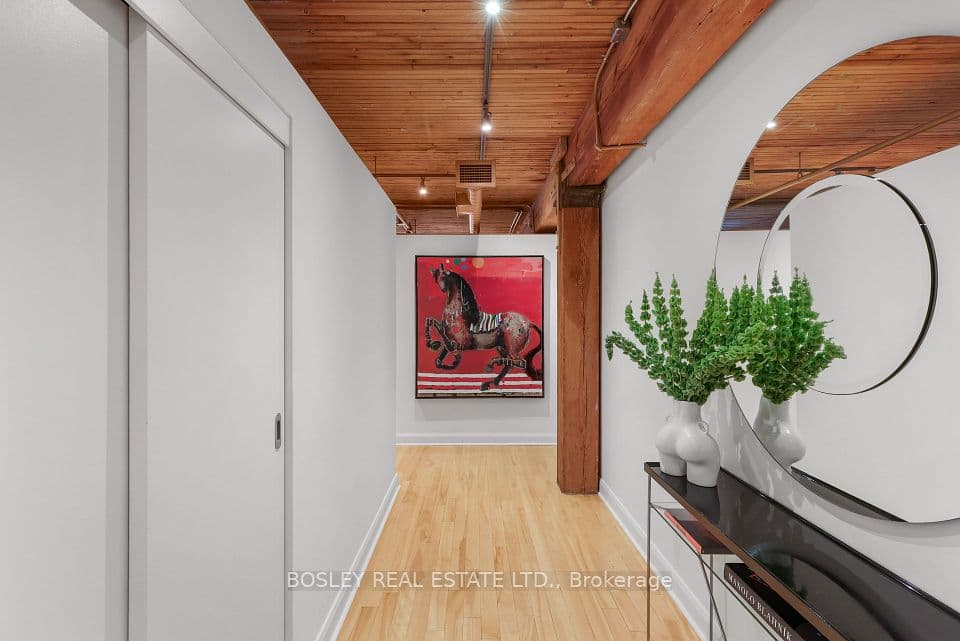 993 Queen Street W 105, Toronto, ON M6J 1H2 – photo 3