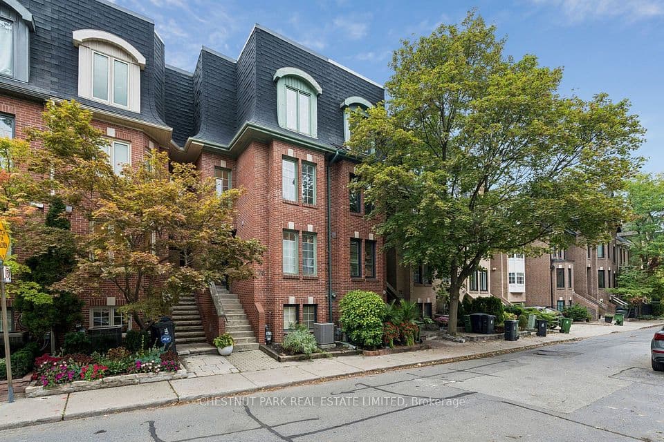 76 Alcorn Avenue, Toronto, ON M4V 1E4 – main photo