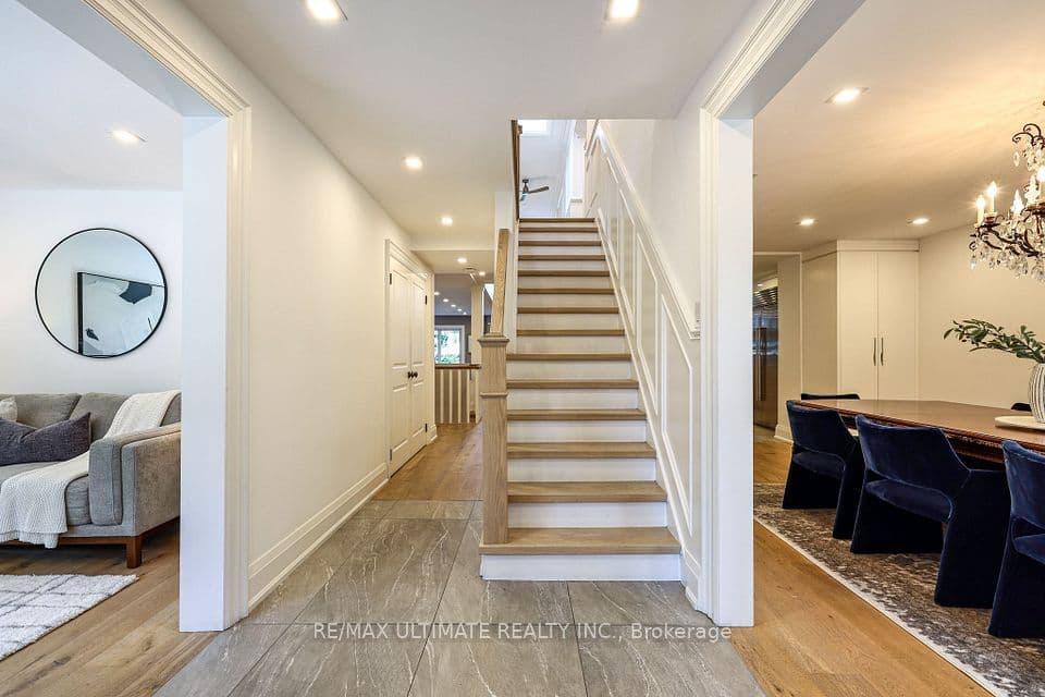 10 Field Avenue, Toronto, ON M4G 1Y6 – photo 3