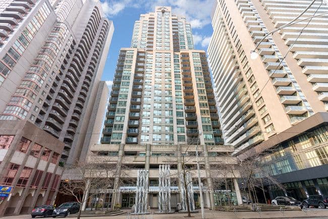 750 Bay Street 1108, Toronto, ON M5G 1N6 – main photo