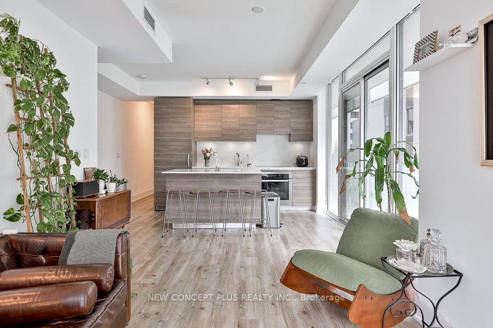 200 Bloor Street W 405, Toronto, ON M5S 0B1 – photo 3