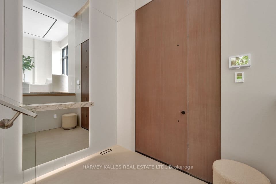 108 Heath Street W, Toronto, ON M4V 1T6 – photo 3