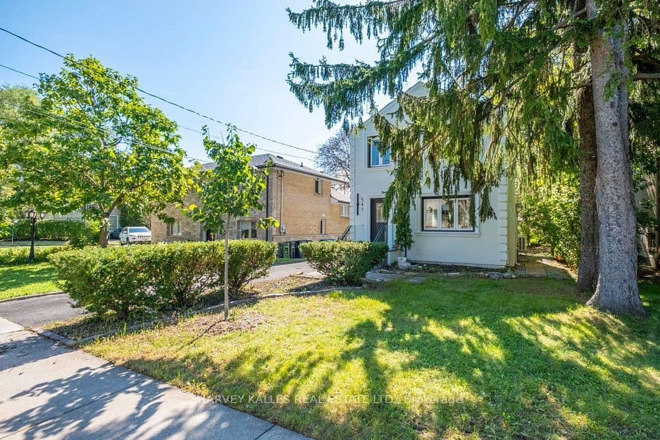 547 Melrose Avenue, Toronto, ON M5M 2A4 – photo 2