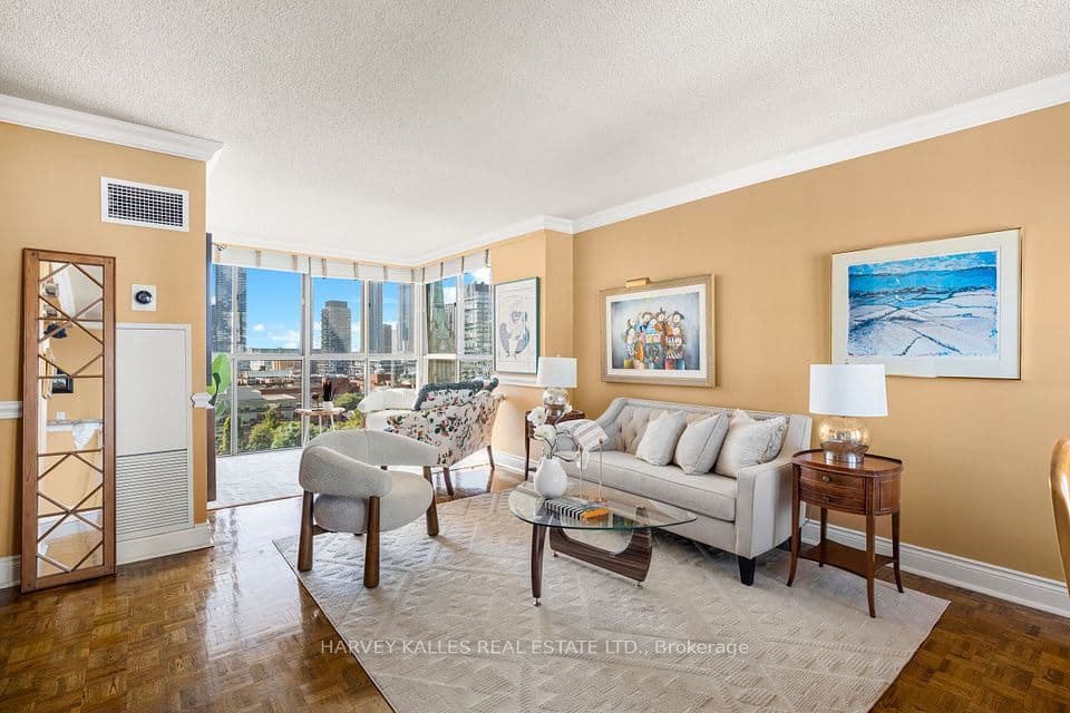 95 Lombard Street 1405, Toronto, ON M5C 2V3 – photo 2