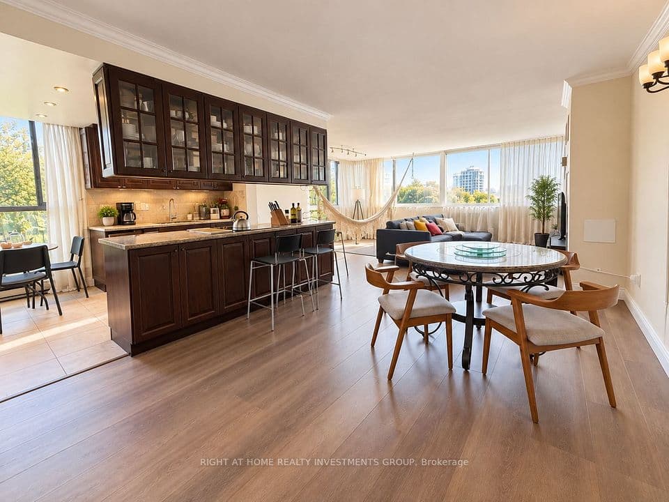 80 Antibes Drive 203, Toronto, ON M2R 3N5 – photo 2