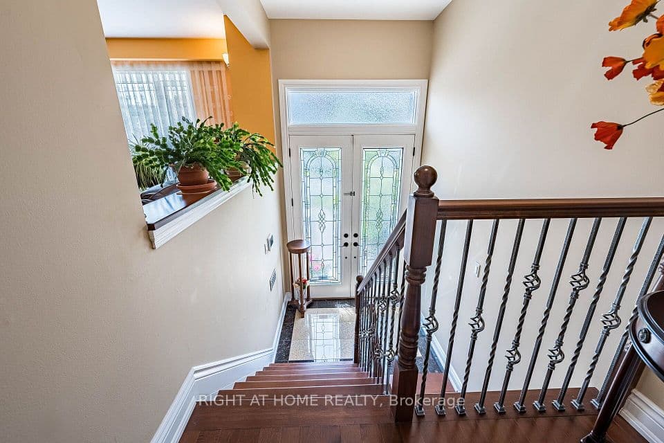 141 Dollery Court, Toronto, ON M2R 3N9 – photo 3