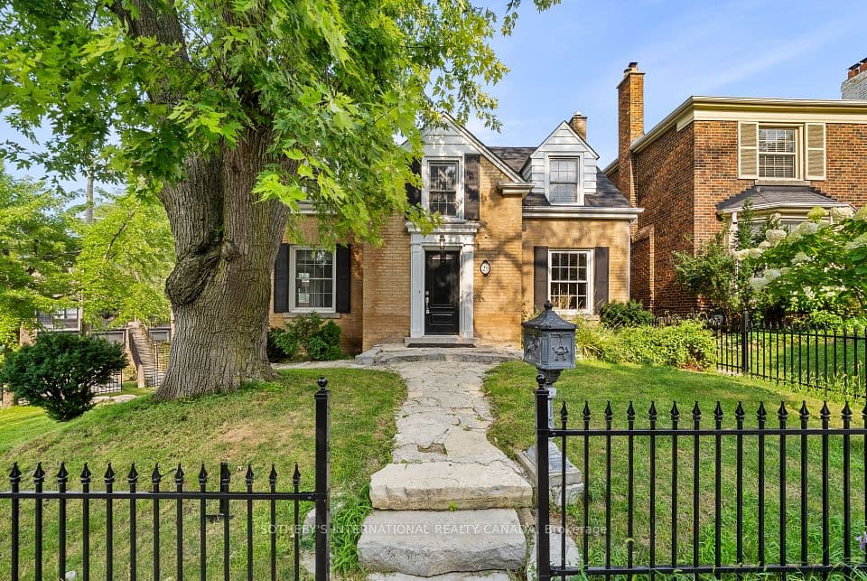 29 Highbourne Avenue, Toronto, ON M5P 2J1 – photo 3
