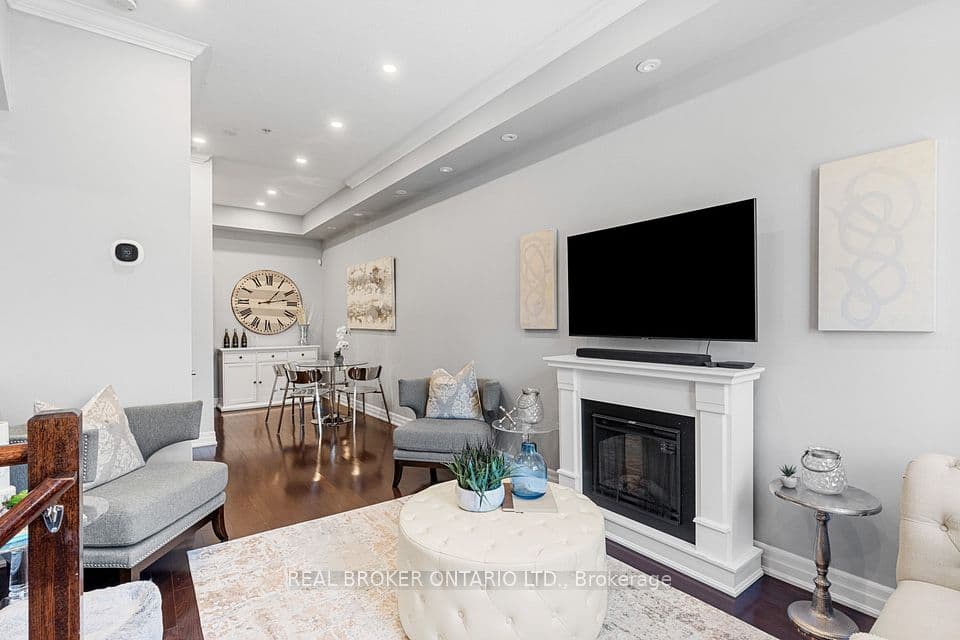 51 St Paul Street, Toronto, ON M5A 3H2 – photo 3