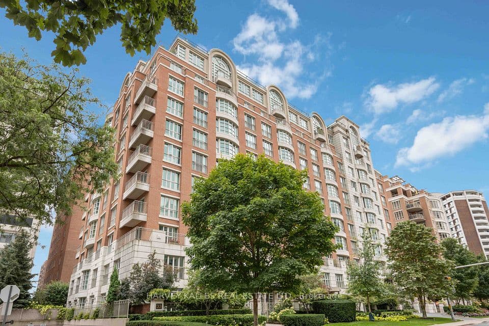 33 Delisle Avenue 201, Toronto, ON M4V 3C7 – main photo