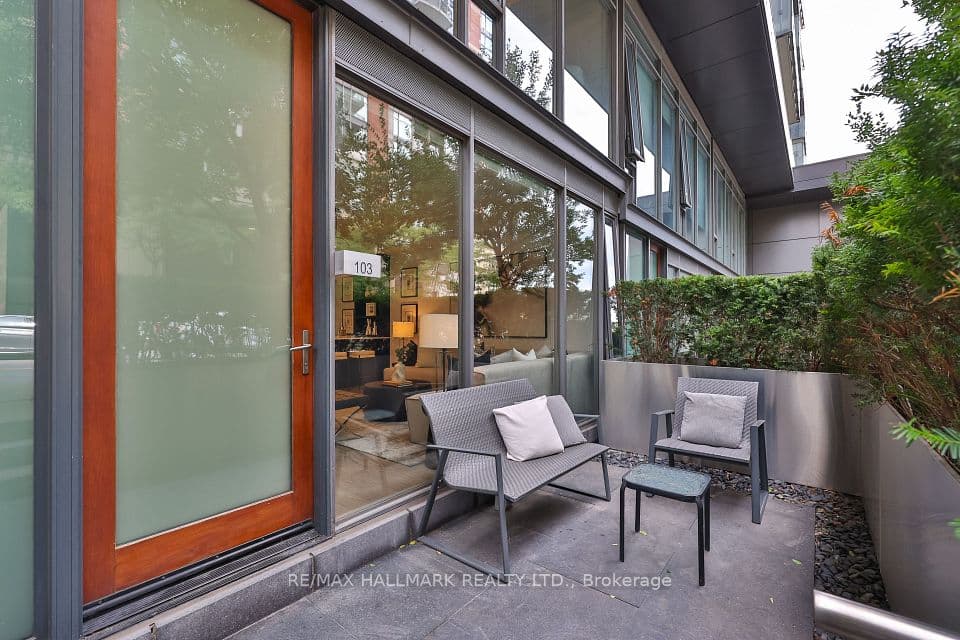 1815 Yonge Street TH-103, Toronto, ON M4T 2A4 – photo 3