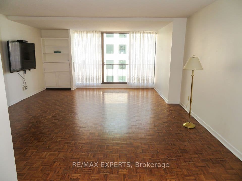 33 Harbour Square 2233, Toronto, ON M5J 2G2 – photo 3