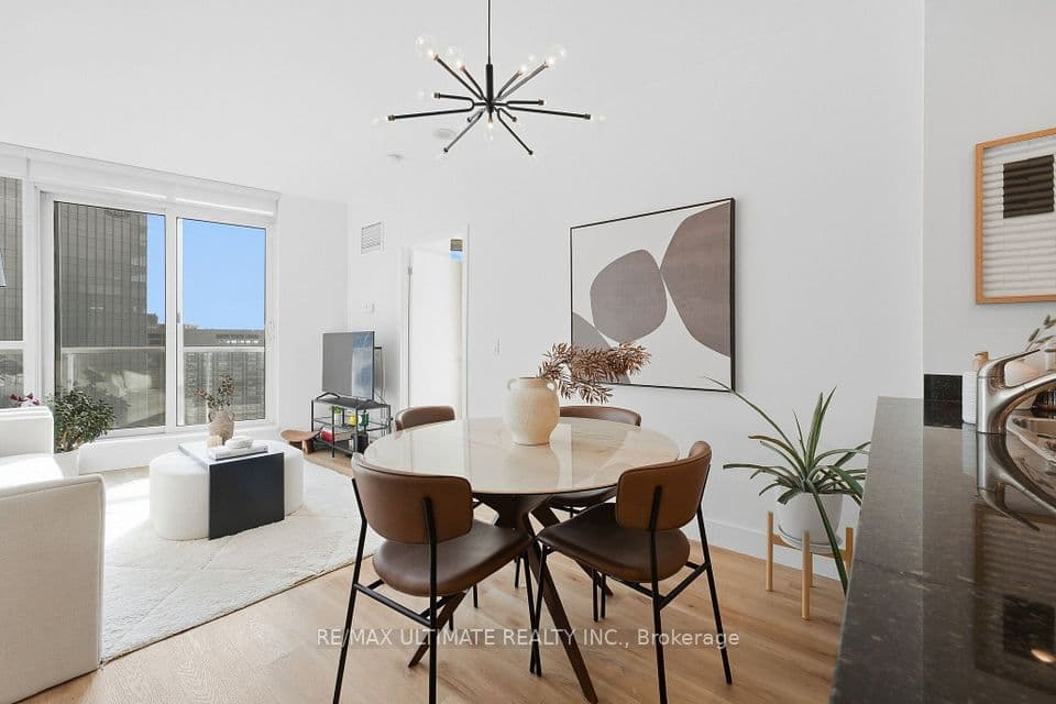 8 York Street 3505, Toronto, ON M5J 2Y2 – photo 3