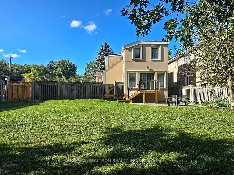 309 Princess Avenue, Toronto, ON M2N 3S5 – photo 2