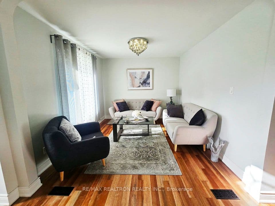 309 Princess Avenue, Toronto, ON M2N 3S5 – photo 3