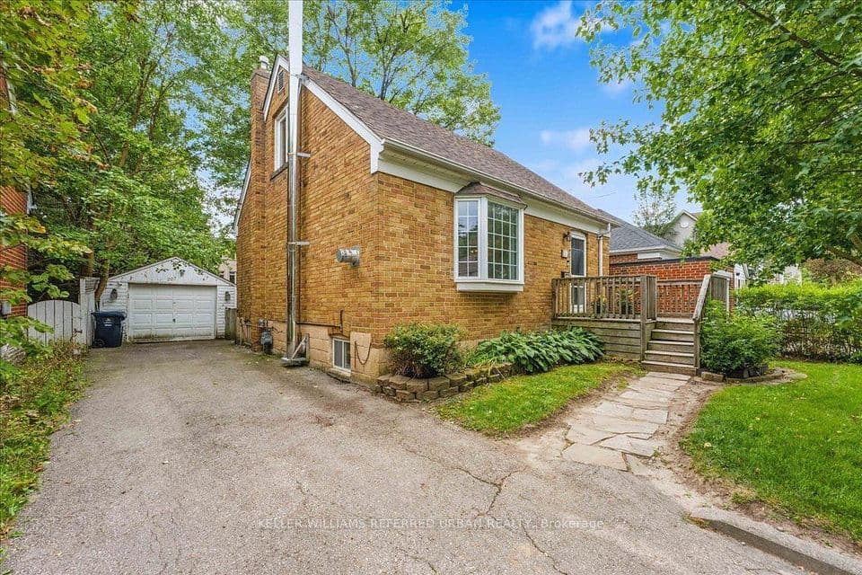 207 Elmhurst Avenue, Toronto, ON M2N 1S2 – photo 2