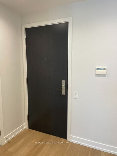 1815 Yonge Street 1504, Toronto, ON M4T 2A4 – photo 2