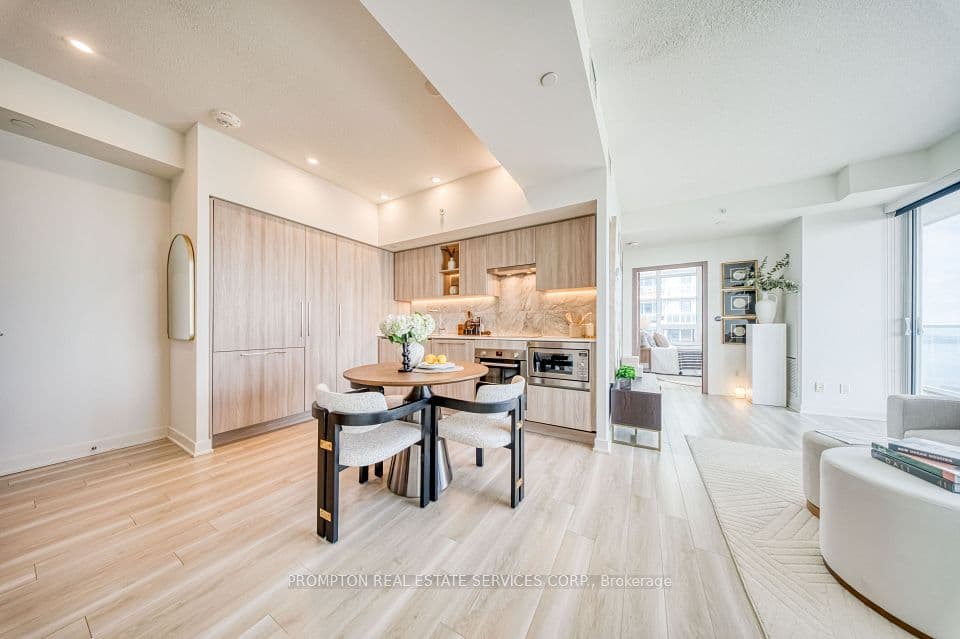 19 Bathurst Street 4011, Toronto, ON M5V 0N2 – photo 3