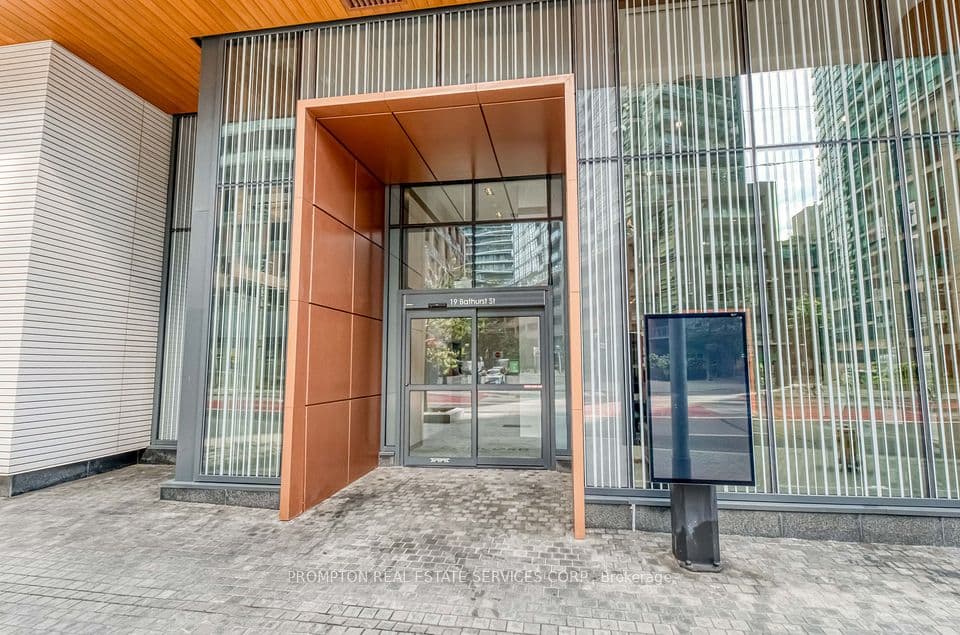 19 Bathurst Street 4011, Toronto, ON M5V 0N2 – photo 2