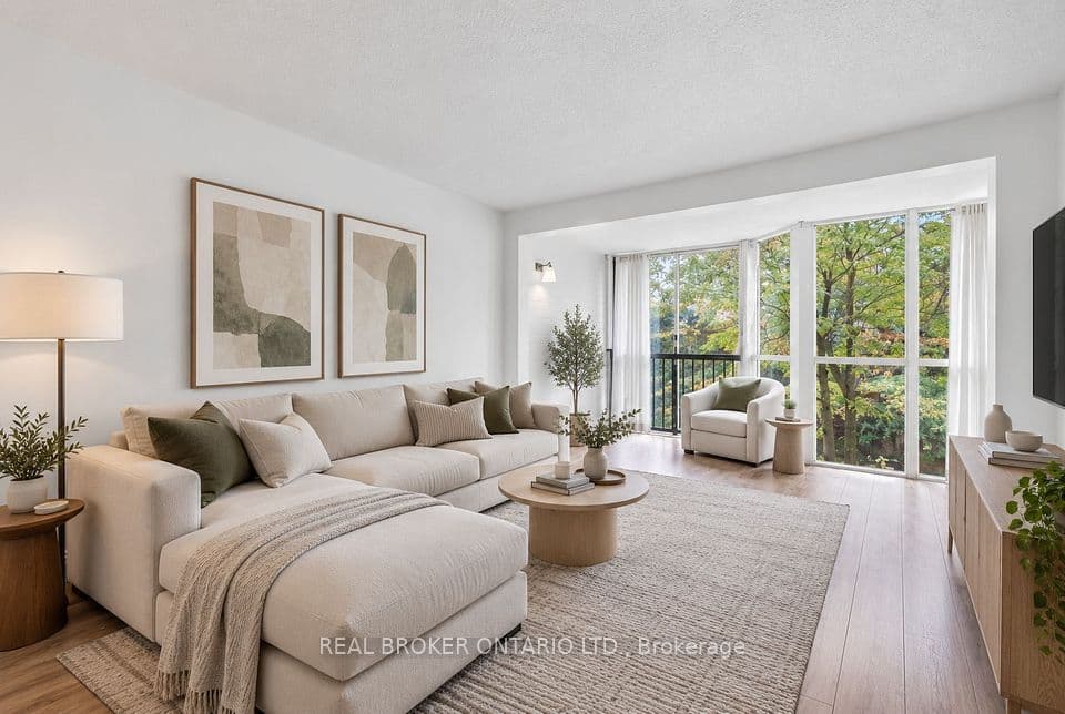 5795 Yonge Street 312, Toronto, ON M2M 4J3 – main photo