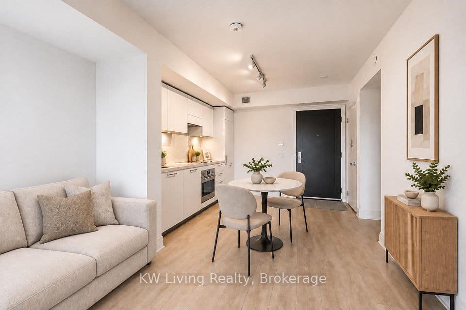 33 Frederick Todd Way 424, Toronto, ON M4G 0C9 – photo 2