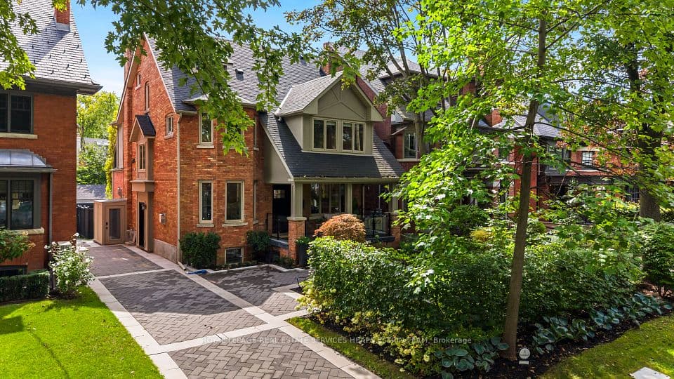 37 St Andrews Gardens, Toronto, ON M4W 2C9 – main photo