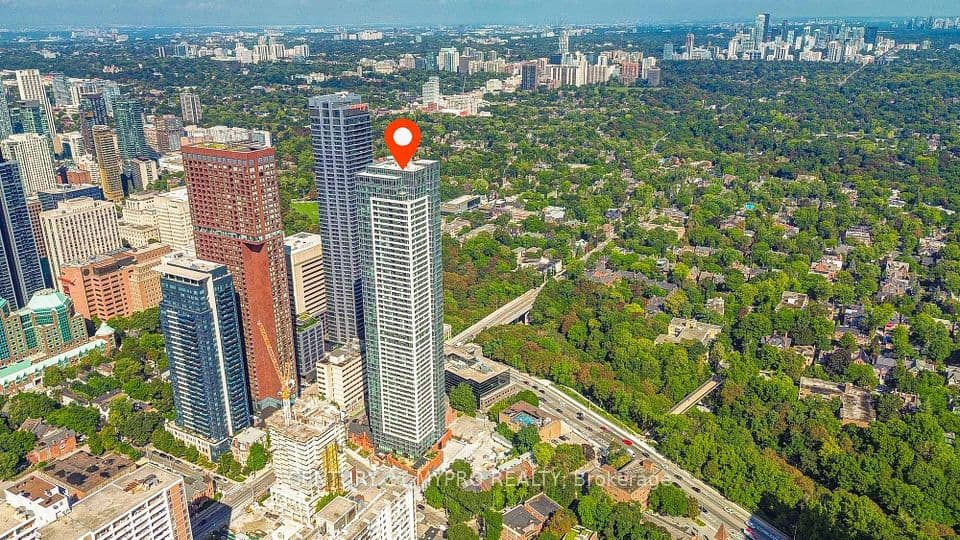 609 Sherbourne Street 2809, Toronto, ON M4X 0A4 – main photo
