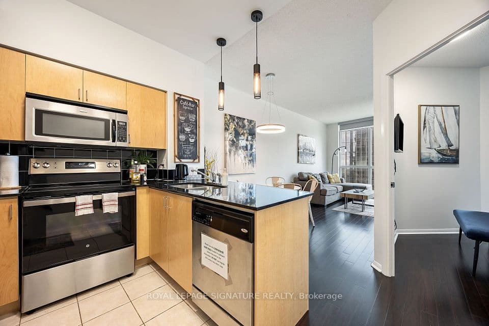 18 Yonge Street 3602, Toronto, ON M5E 1Z8 – photo 3