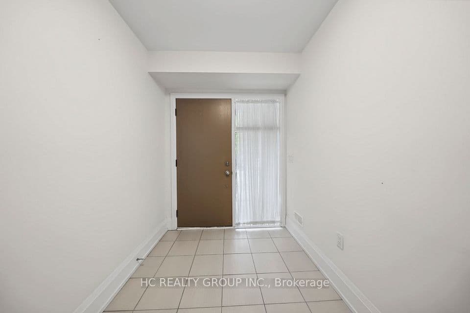 36 Kenneth Wood Crescent, Toronto, ON M2N 0K3 – photo 3
