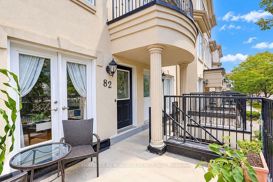 82 David Dunlap Circle, Toronto, ON M3C 4C1 – photo 3