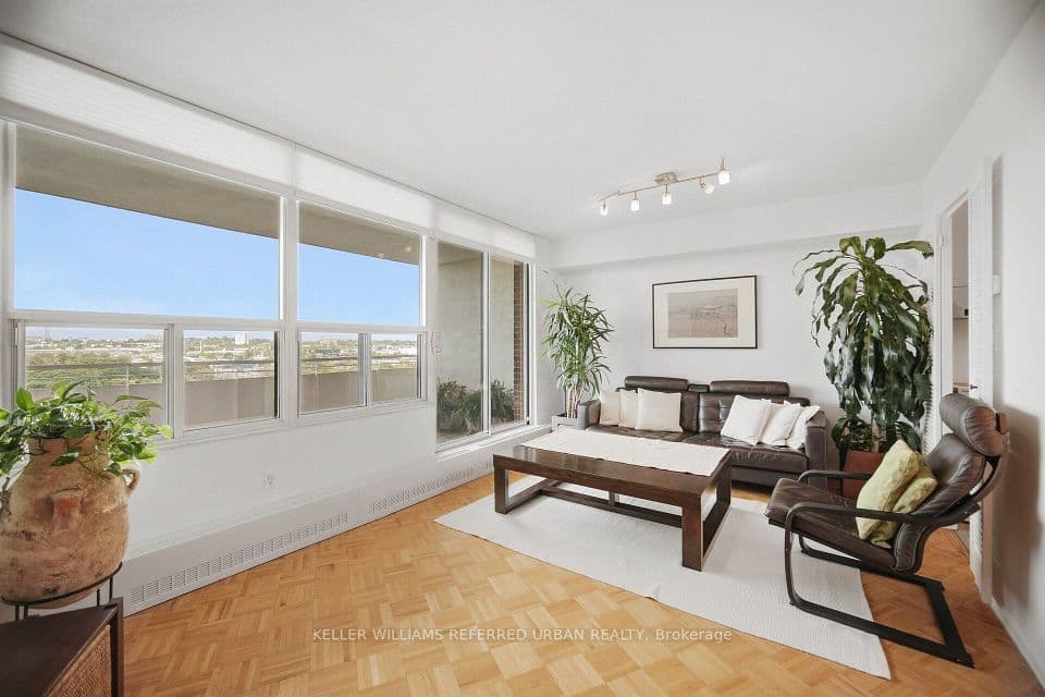 60 Pavane Linkway Way 1416, Toronto, ON M3C 1A1 – main photo