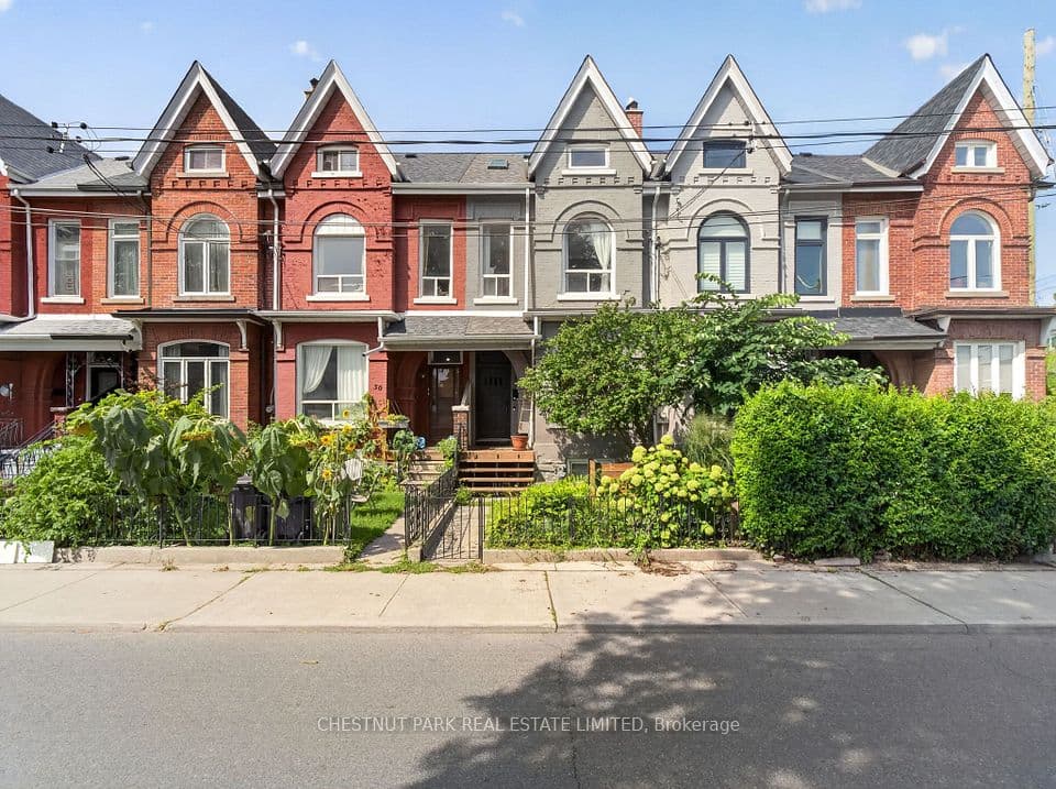 28 Robinson Street, Toronto, ON M6J 1L2 – main photo