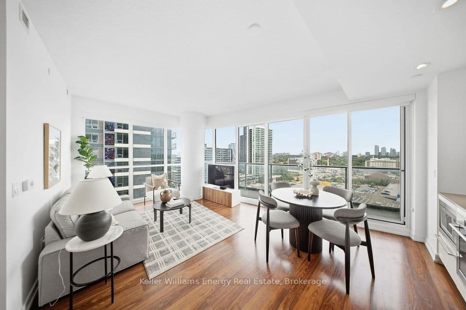 117 McMahon Drive 1109, Toronto, ON M2K 0E4 – main photo