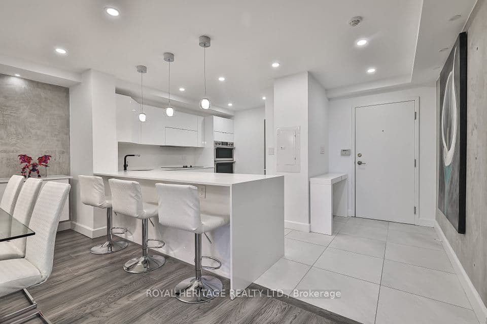 10 Torresdale Avenue 801, Toronto, ON M2R 3V8 – photo 2