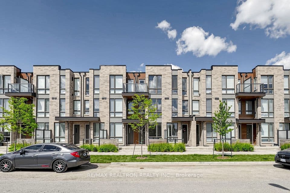 64 Turtle Island Road, Toronto, ON M6A 2M5 – main photo