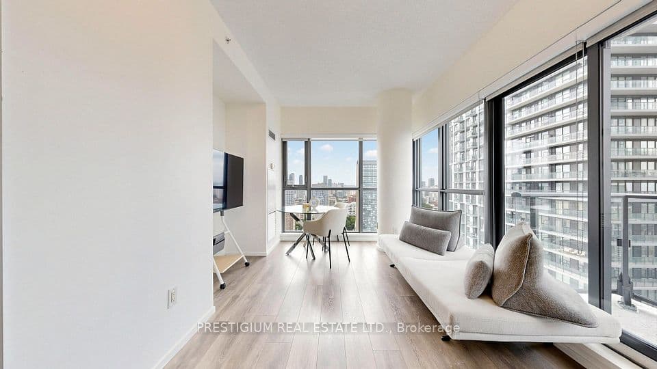159 Dundas Street E 3706, Toronto, ON M5B 0A9 – photo 2