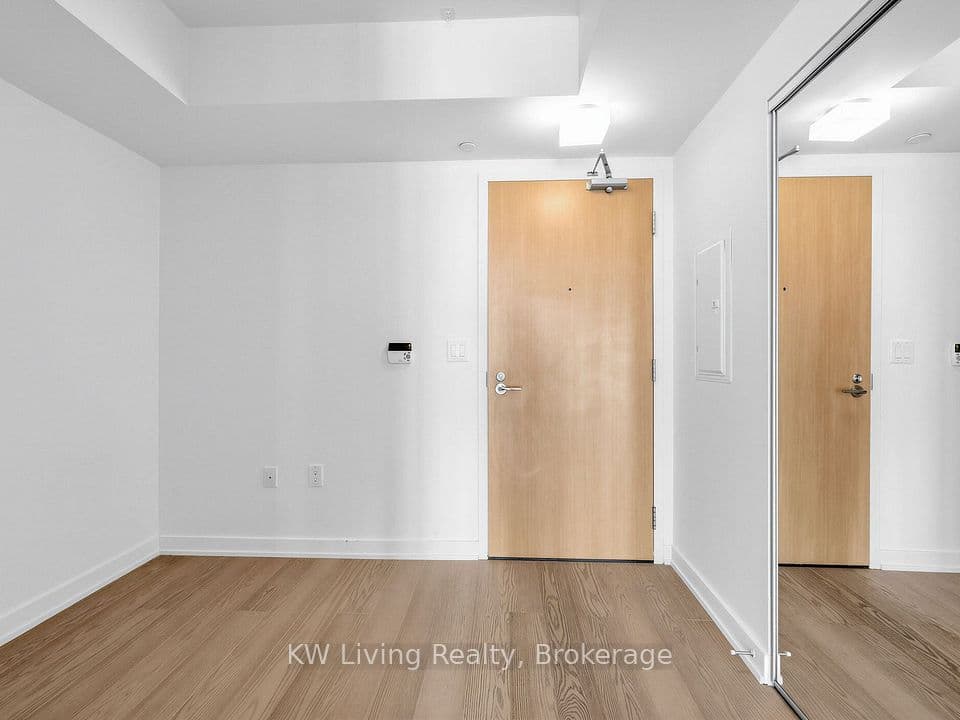 11 Wellesley Street 4309, Toronto, ON M4Y 1E8 – photo 3