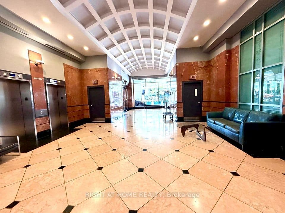 10 Queens Quay W 1712, Toronto, ON M5J 2R9 – photo 3