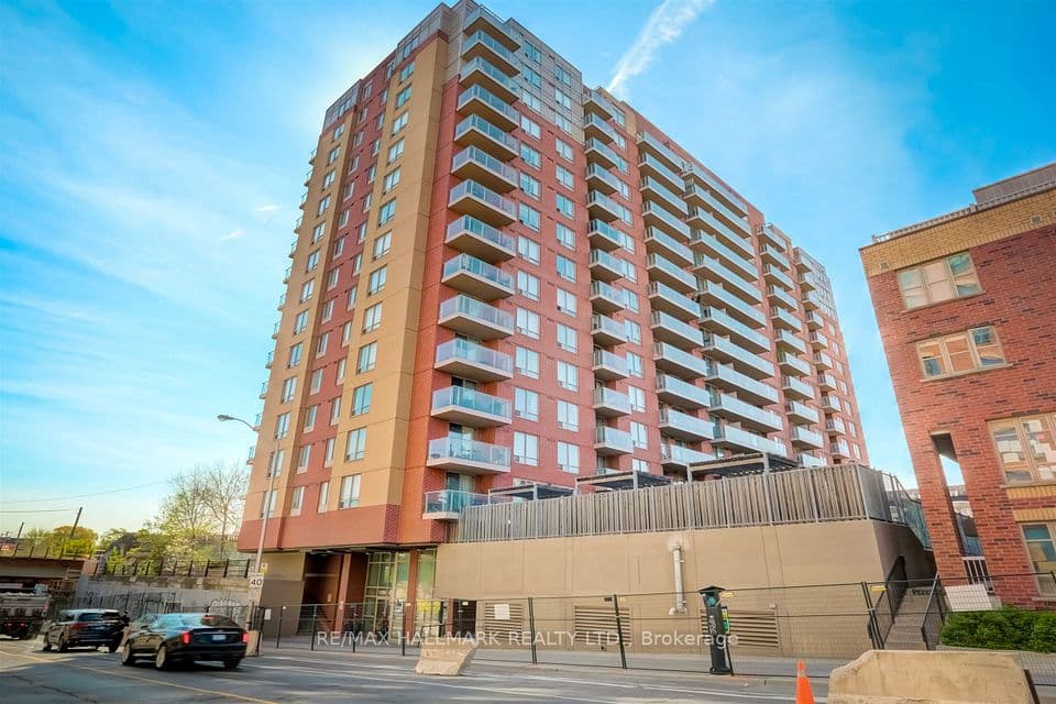 1369 Bloor Street W 806, Toronto, ON M6P 4J4 – photo 2