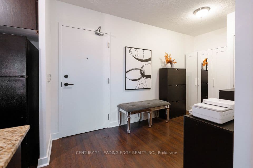120 Dallimore Circle 820, Toronto, ON M3C 4J1 – photo 2
