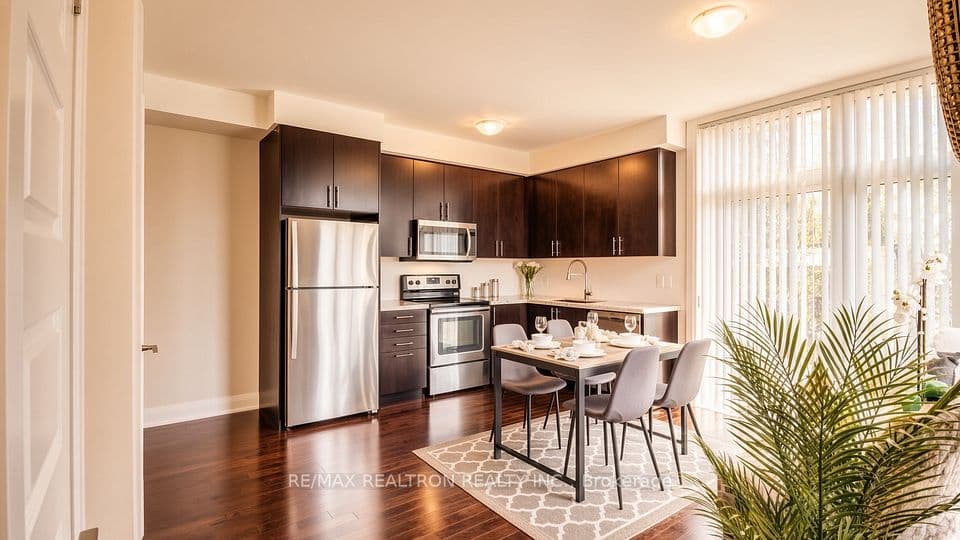 23 Eldora Avenue 112, Toronto, ON M2M 1R3 – photo 3