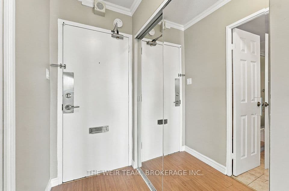 30 Gloucester Street 2110, Toronto, ON M4Y 1L6 – photo 3