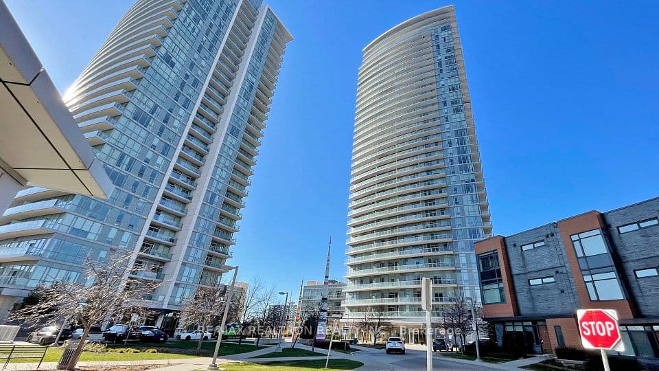 70 Forest Manor Road 317, Toronto, ON M2J 0A9 – main photo