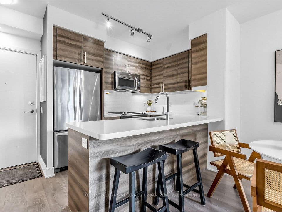 525 Adelaide Street W 919, Toronto, ON M5V 0N7 – photo 3